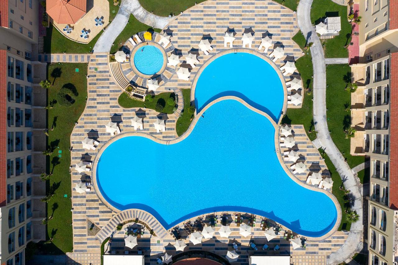 Rixos Alamein - Full Board Plus El Alamein Exteriör bild Aerial view of the pool