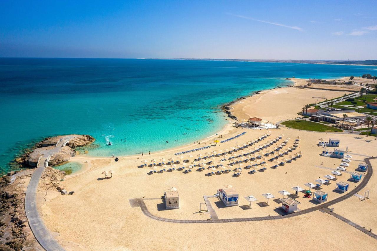 Rixos Alamein - Full Board Plus El Alamein Exteriör bild Aerial view of the beach