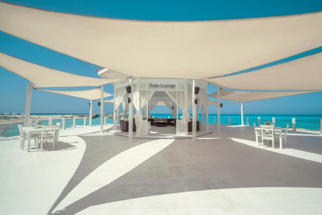 Rixos Alamein - Full Board Plus El Alamein Exteriör bild The beach club at the resort